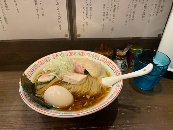 「特製中華そば」@麺屋 誠栄の写真