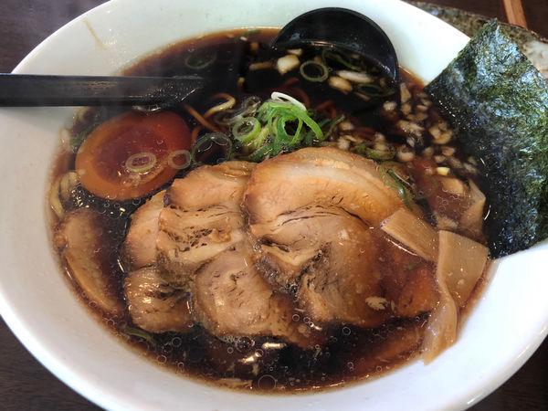 「ブラックラーメン」@灯台らーめんの写真