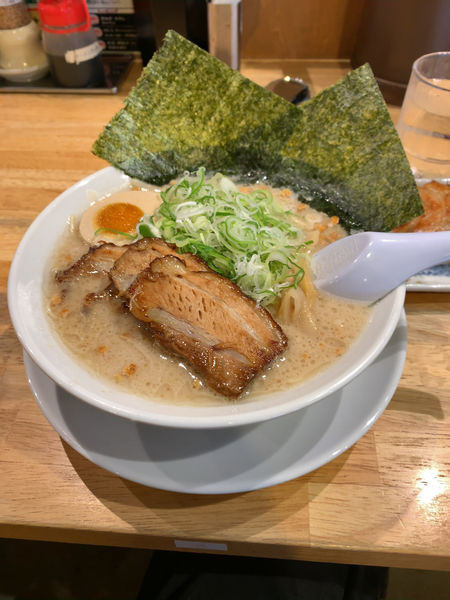 「白こってりラーメン」@三河開化亭 武豊店の写真