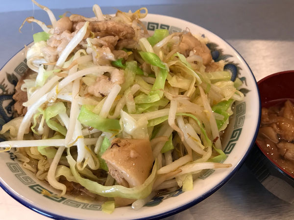 「揚げネギ塩 850円 味付アブラ 50円」@ラーメンボーイズ 八日市場店の写真