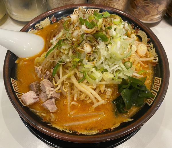 「辛味噌らーめん🍜🥢」@北海道らーめん みそ熊 新橋店の写真