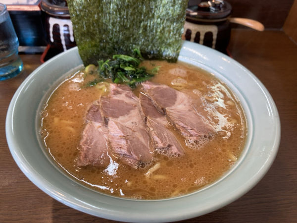 「中盛ラーメン＋チャーシュー」@寿々㐂家の写真