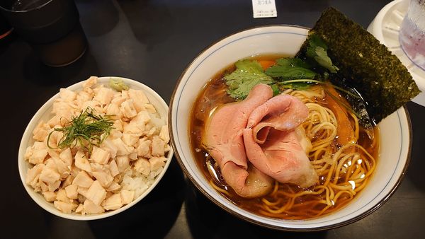 「四つ葉そば 850円 + 鶏飯 380円」@中華そば 四つ葉の写真