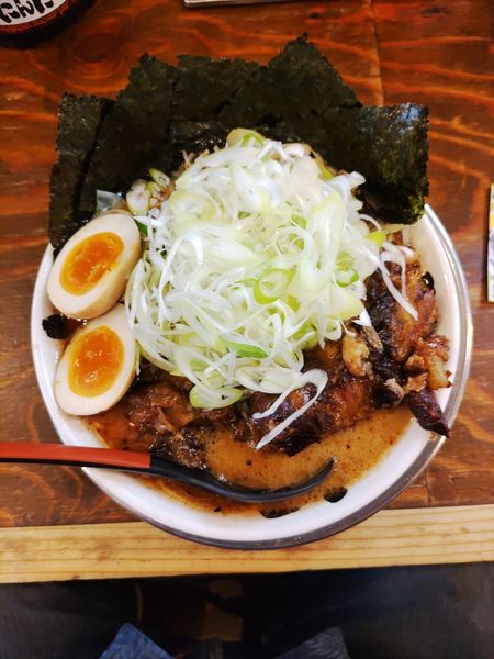 「ﾏﾙ得おっぺしゃんらーめん+ﾊﾞﾗ先ﾁｬｰｼｭｰ+ﾈｷﾞ ｷｸﾗ」@らーめん おっぺしゃん 盛岡駅前店の写真