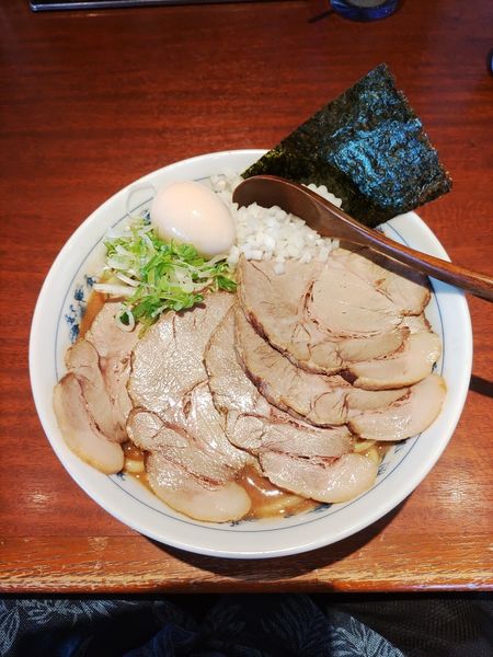 「濃厚チャーシューメン+味玉 ﾒﾝﾏ抜き」@特製もりそば 瑛の写真
