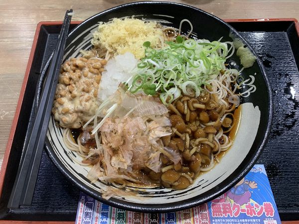 「ぶっかけなめこ納豆そば 560円」@ゆで太郎 大宮ラクーン店の写真