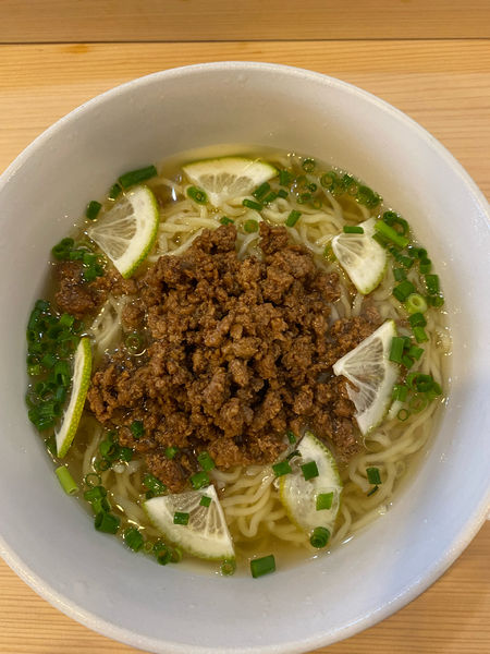 「冷やしレモンラーメン」@中華そば すばる食堂の写真