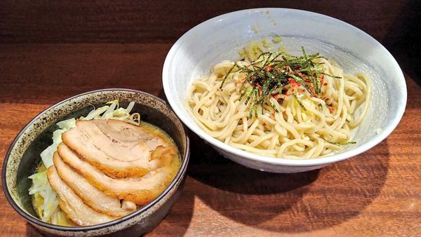 「【限定】塩パタン(ヤサイ少なめ・ニンニク)+豚２枚」@麺屋 づかちゃんの写真