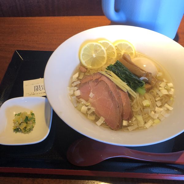 「限定　冷製　鶏の塩蕎麦」@中華そば 蓮の華の写真