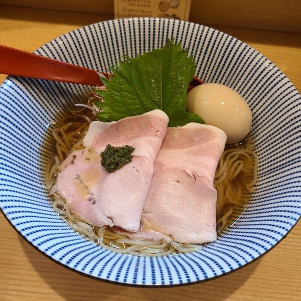 「焼きあごの冷しとろみそば¥1000、味玉¥120」@焼きあご塩らー麺 たかはし 恵比寿店の写真