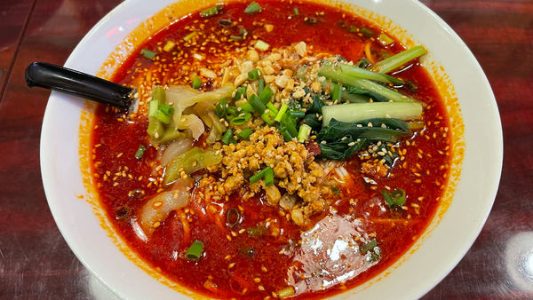 「汁あり担々麺」@中国家庭料理 楊 別館の写真