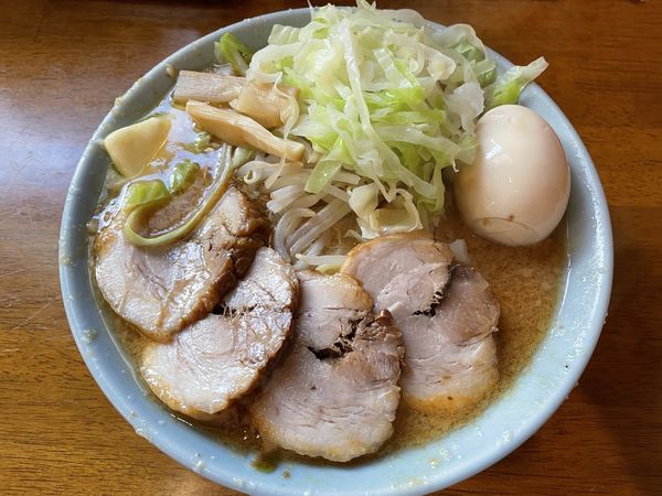 「味噌チャーシュ1100円＋バター150円＋煮卵150円」@めんりゅうの写真