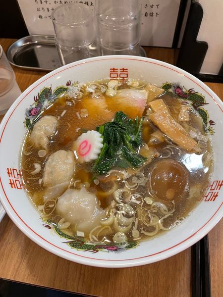 「味玉醤油ラーメン＋ワンタン」@MENクライの写真