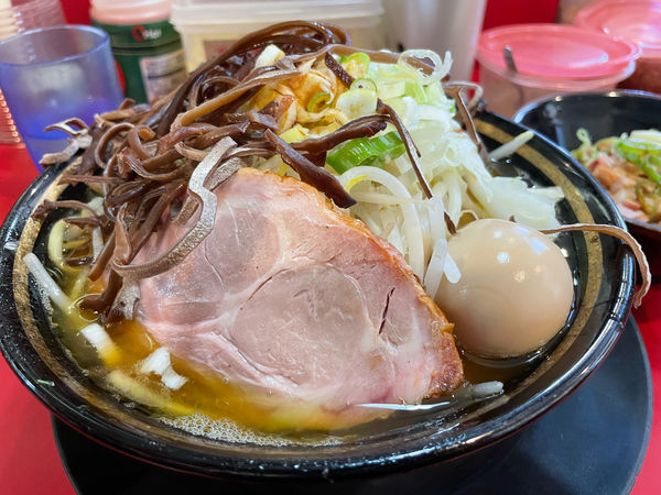 「野菜ラーメン＋きくらげ＋半賄い飯」@家系ラーメン とらきち家の写真