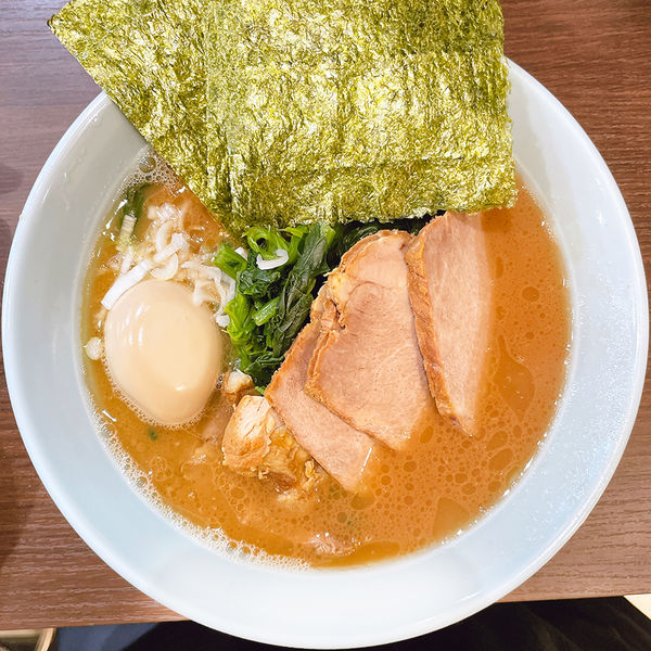 「特とん塩全部のせ」@横浜家系らーめん侍 渋谷本店の写真