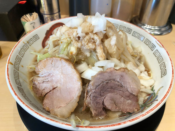 「豚ラーメン　麺半分　NAマシマシ」@豚山 中野店の写真