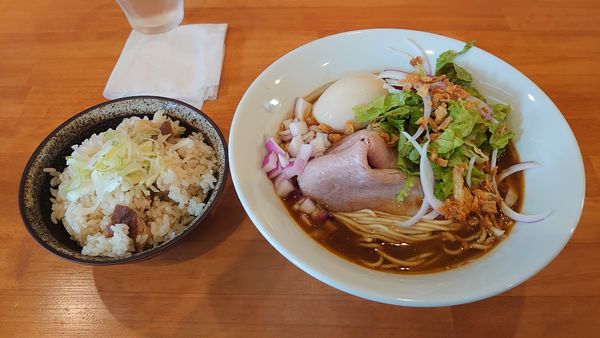 「【限定】カレーらーめん750円+チャーシューごはん130円」@らーめん コッコの写真