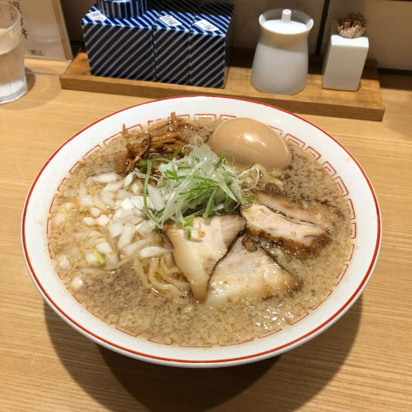 「醤油らーめん、煮卵」@きたかた食堂の写真