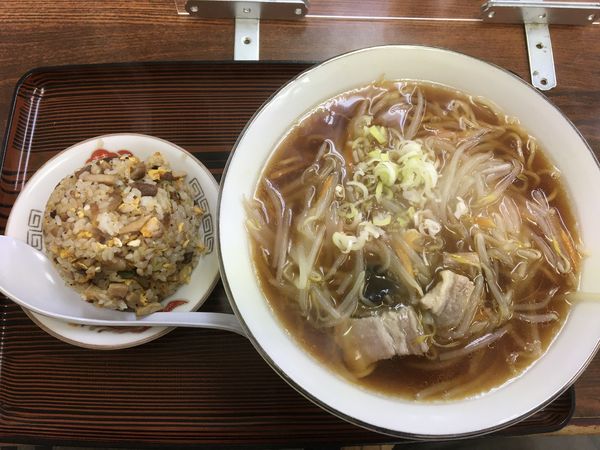 「もやしラーメン+半チャーハン」@朝日家の写真