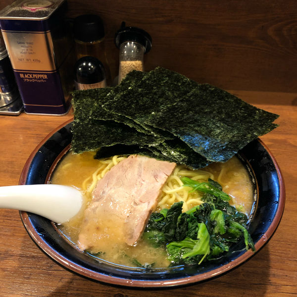 「らーめん中盛り、海苔増し」@丸一の写真