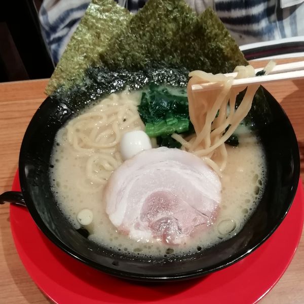 「ラーメン」@横浜家系ラーメン 角蔵家の写真