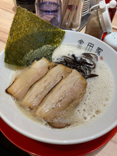 「黒豚らーめん」@黒豚とんこつ 金田家 なんばラーメン一座店の写真