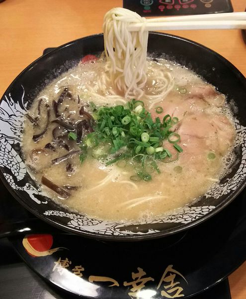 「ラーメン」@博多一幸舎 大名店の写真