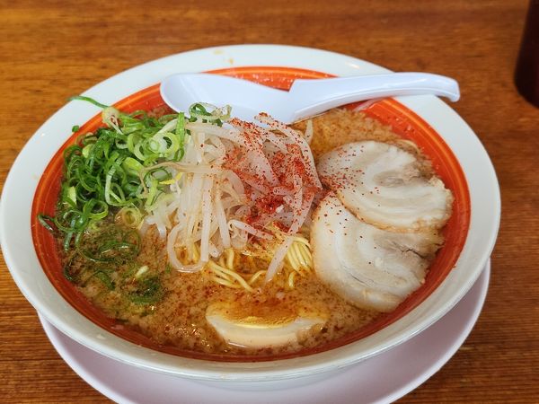 「赤旨ラーメン」@格別ヤ 福知山店の写真