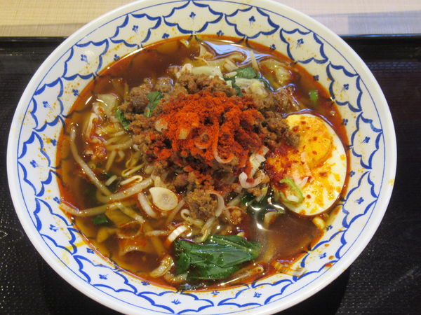 「マーラー麺（刀削麺）（638円）」@餃子坊 香港亭の写真