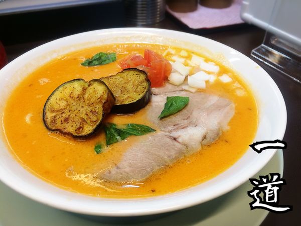 「トマト豚骨￥930」@豚骨ラーメン 一道の写真