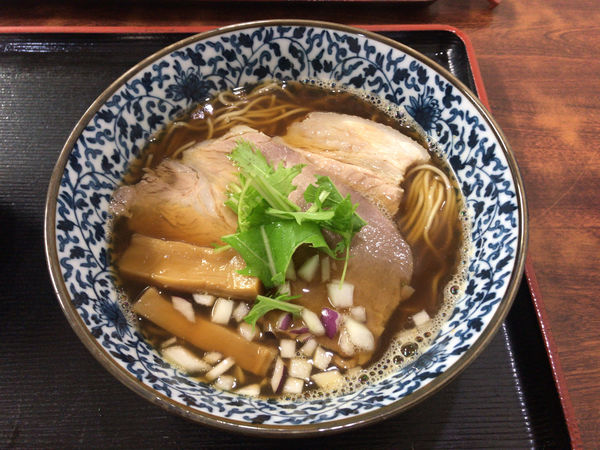 「しょうゆラーメン（750円）」@麺や なないちの写真
