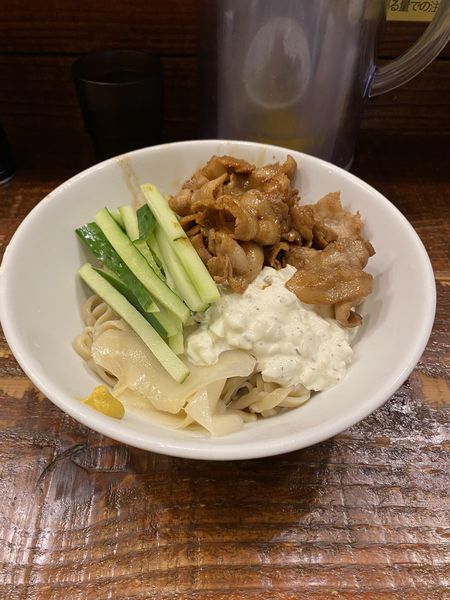 「すごい冷やし中華(200g)」@立川マシマシの写真