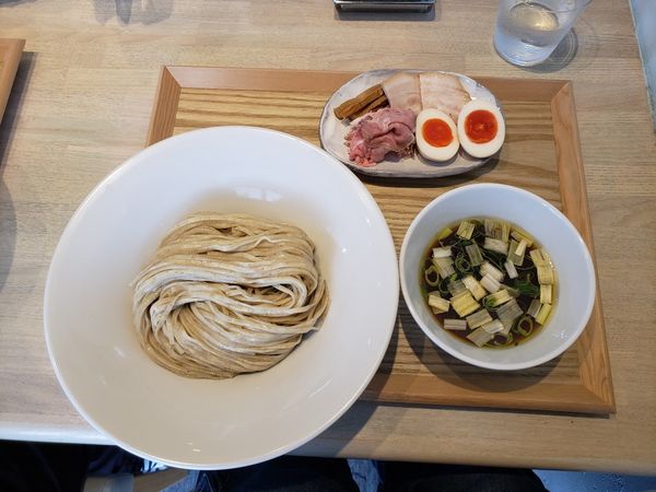 「【限定】宍道湖しじみ つけ蕎麦〈醤油〉大盛 味玉」@宍道湖しじみ中華蕎麦 琥珀 東京本店の写真