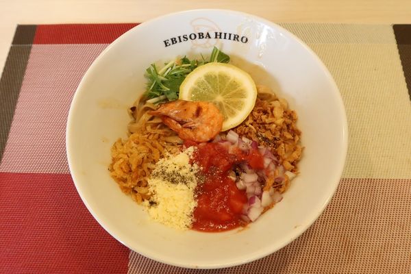 「【限定】彩り野菜の海老まぜそば￥９５０」@おさんぽ ひいろの写真