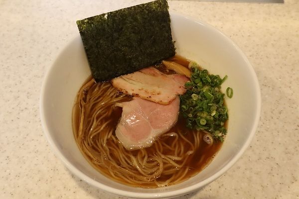 「【限定】生搾りしょうゆらぅめん￥８５０」@らうめん考房 ありがた屋の写真