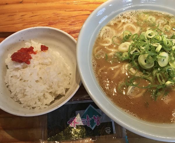 「朝ラーメン」@横浜ラーメン 武蔵家 大井町店の写真