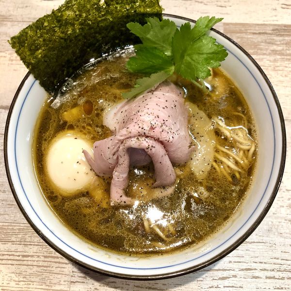 「【気まぐれ限定】四つ葉ブラック」@中華そば 四つ葉の写真