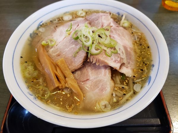 「塩チャーシューメン」@熱烈チャーシュー 一番家の写真