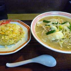 野菜タンメン (チャーハンセット) 970円