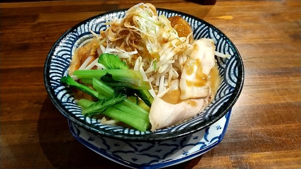 「濃厚みそ豚骨(880円)」@麺飯食堂 チャアヤの写真