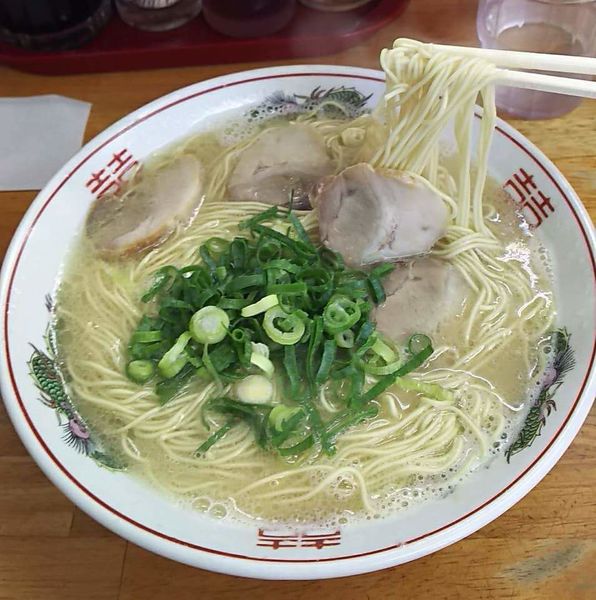「ラーメン」@ラーメンやまもとの写真