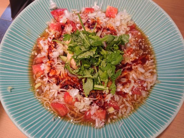 「酢辣冷やし中華 950円」@らぁ麺 はやし田 新宿本店の写真