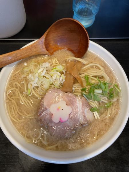 「醤油ラーメン中盛（こってり）」@秋田ラーメン はまの写真