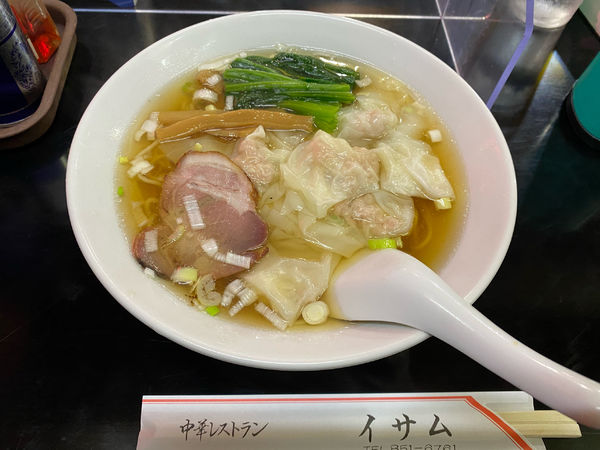 「ワンタンメン680円」@イサム中華レストランの写真
