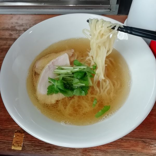 「淡麗塩ラーメン」@淡麗らぁ麺 明鏡志水の写真