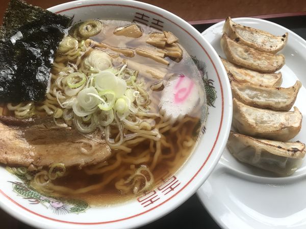 「ラーメン+餃子＝1000円」@蕃龍の写真