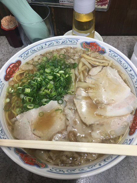 「中華そば特盛背脂多め」@つたふじ 福山支店の写真