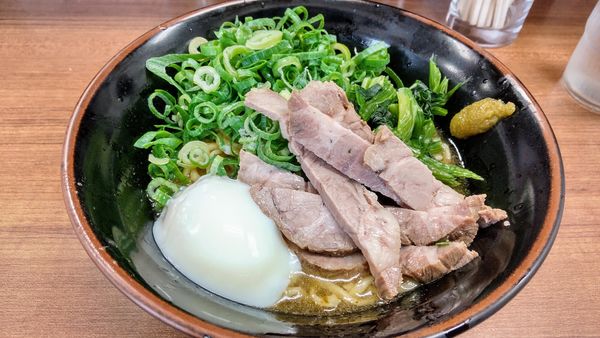 「辛シビまぜそば」@横浜らーめん 初代 常翔家の写真