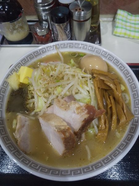 「中華そば(小)700円塩変更30円野菜120円バター50円」@所沢大勝軒の写真