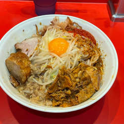 まぜそば　アブラ七味カリカリ鳥ほぐしアレ